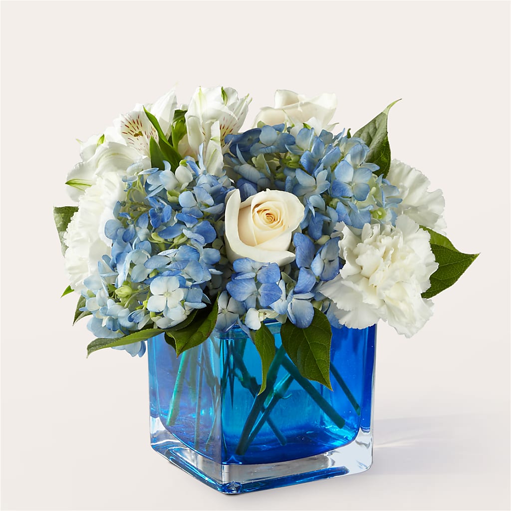 Soothing Waters Bouquet – Lumaya Florals, Rock Hill SC