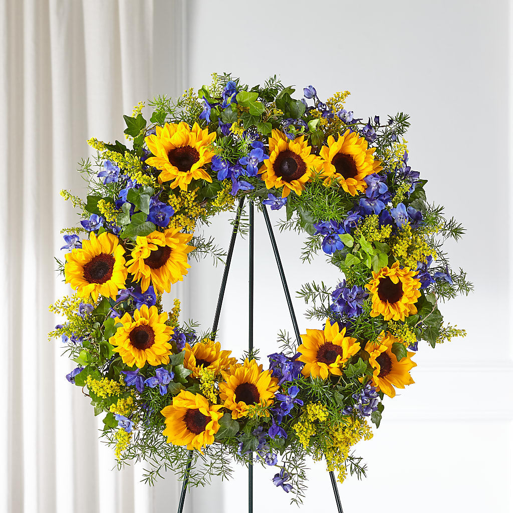 Bright Rays Wreath – Lumaya Florals, Rock Hill SC