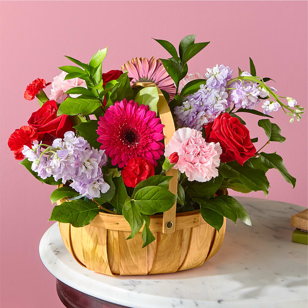 Pink Picnic Basket – Lumaya Florals, Rock Hill SC