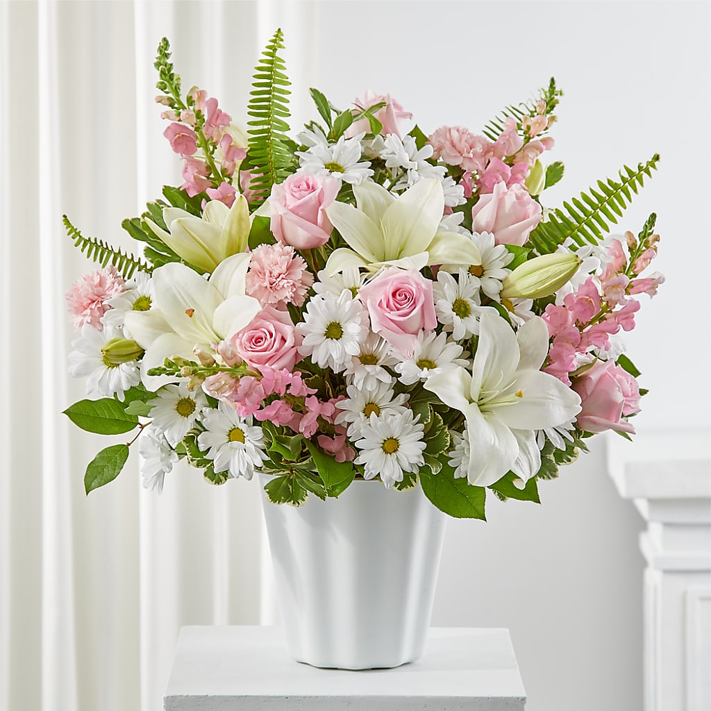 Soft Touch Tabletop Basket – Lumaya Florals, Rock Hill SC