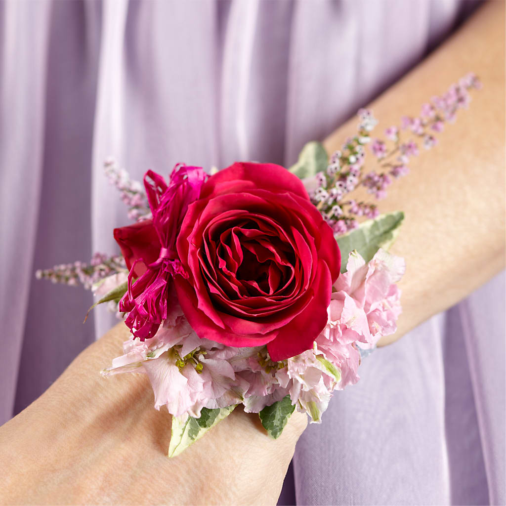 Rose Charm Corsage – Lumaya Florals, Rock Hill SC