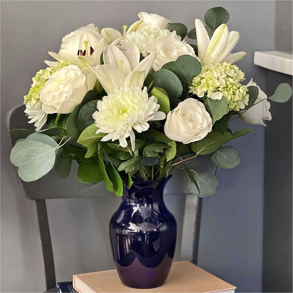Snowy Dreams Bouquet –  Lumaya Florals, Rock Hill SC