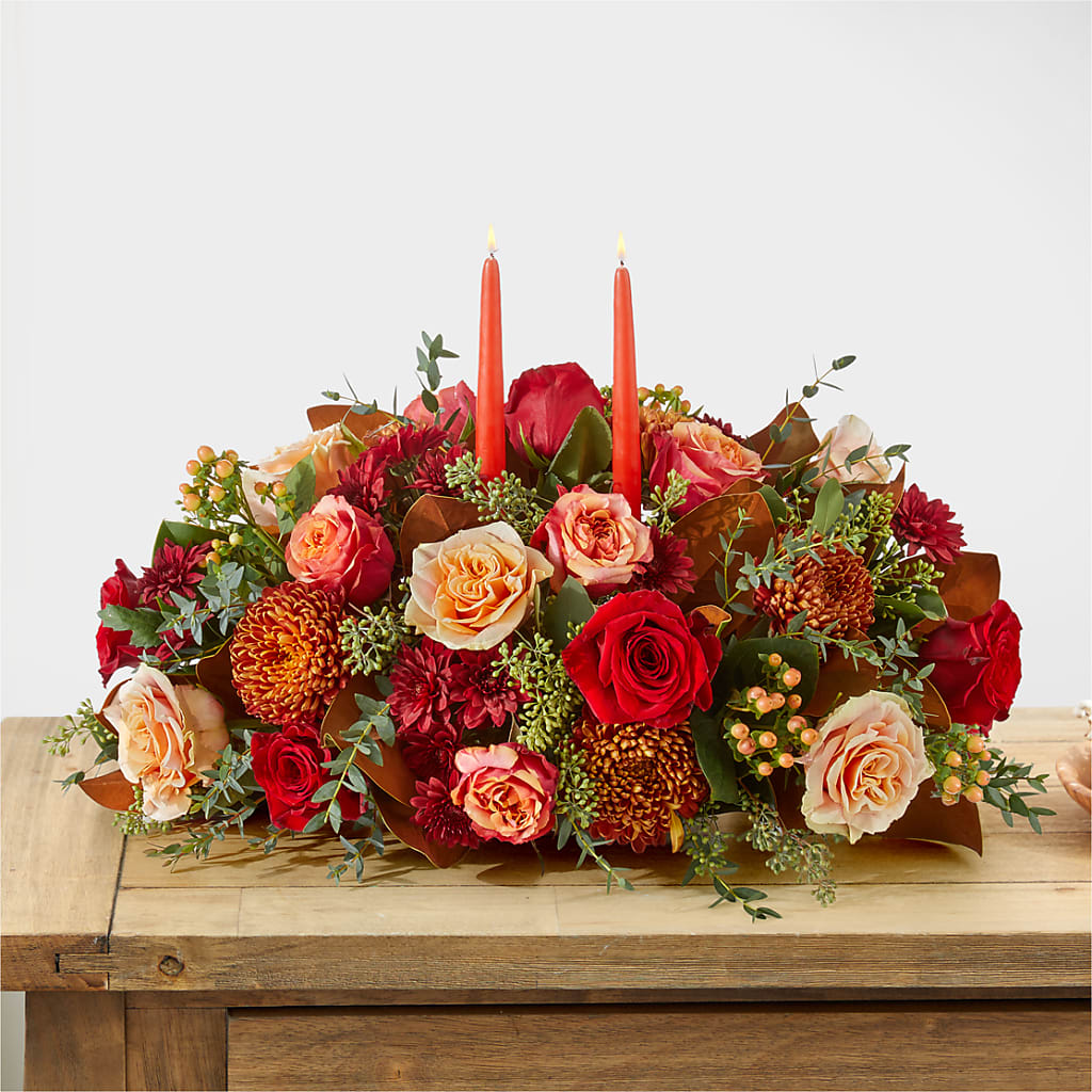 Gather Near Centerpiece –  Lumaya Florals, Rock Hill SC