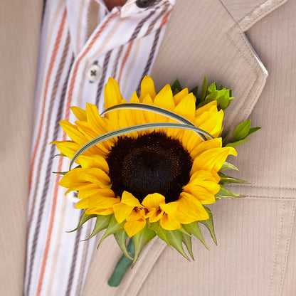 Free Spirit Boutonniere –  Lumaya Florals, Rock Hill SC